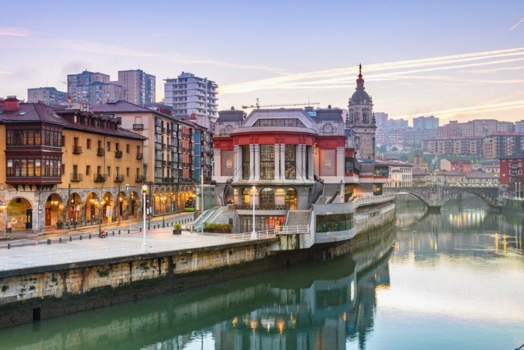 Habitacion Privada En El Centro De Bilbao Eksteriør bilde